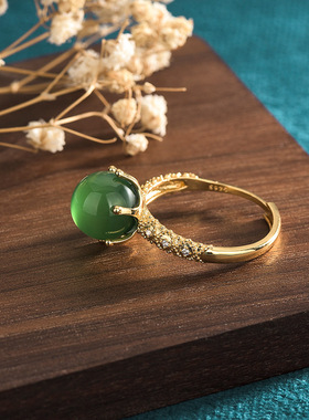 网红国潮汉服配饰扳指民族风古法镀金皇冠戒指镶嵌天然绿玉髓指环