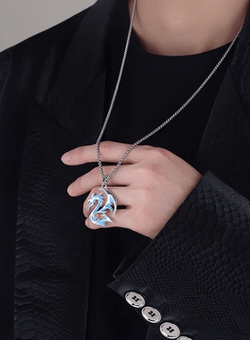 甲辰龙年龙纹项链男潮小众复古发光吊坠高级感痞帅嘻哈个性毛衣链