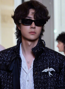 王一博同款项链时尚高级感