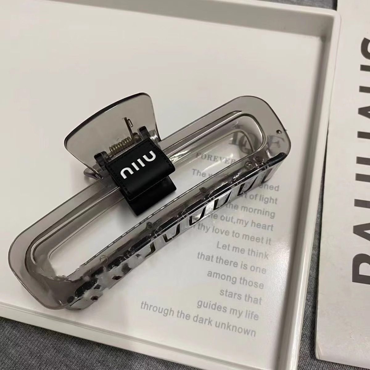 韩国大号加长字母亚克力抓夹后脑勺盘发夹子抓夹发抓发卡简约百搭,淘宝优惠券,粉丝福利购,淘宝优惠卷