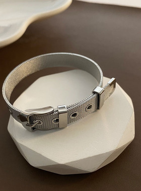 欧美马蹄扣韩风网红手表式表带男