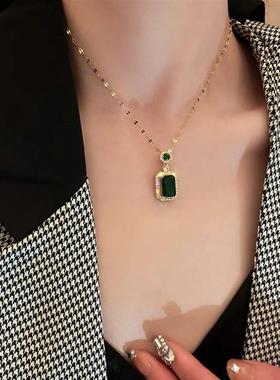 胜胜好物精选绿方钻项链2025新款翠绿方块吊坠新中式满钻锁骨链女