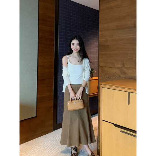 pusumede 灯芯绒半身裙女春秋高腰显瘦a字半裙设计感中长款鱼尾裙