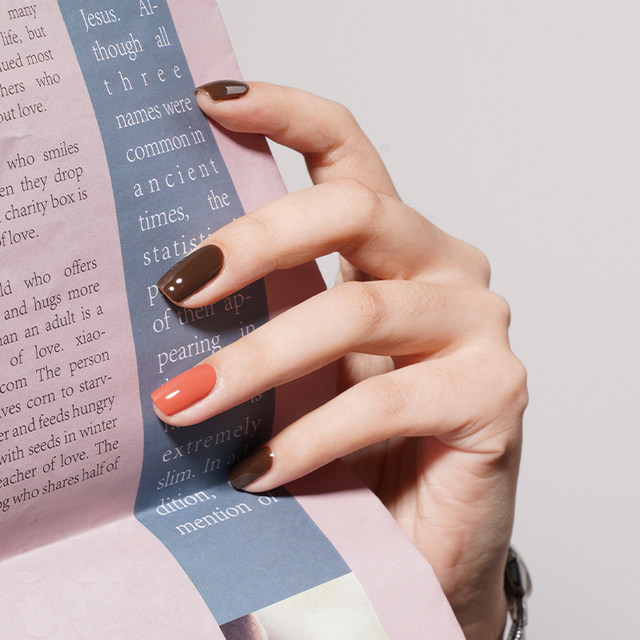 UNNA Hawthorn Cake Red Nail Polish Gel Solid Color 0 Addition