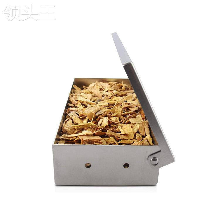 开孔不锈钢烟熏盒现货新款户外烧烤用品熏肉烤架smoker box - 图1