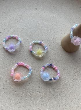 新款树脂磨砂彩虹小花朵食指戒指ins网红泫雅风米珠指环女定制