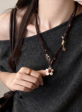 棕色腰果花朵丝巾项链女款