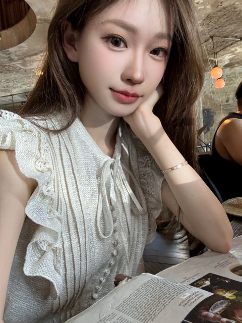 Lin Zixi ຜ້າ linen ເທິງແລະຊຸດສັ້ນ