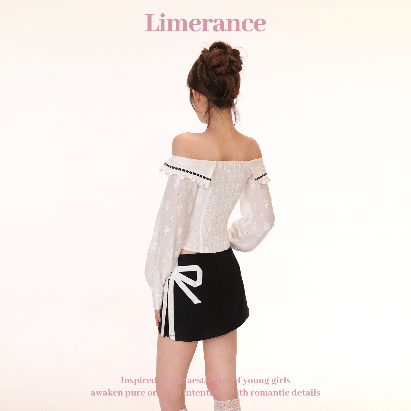 甜梨呆呆 蝶影白巧 秋季一字肩撞色系带绣花上衣女+撞色两穿半裙,淘宝优惠券,粉丝福利购,淘宝优惠卷