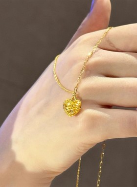 金包银方糖爱心项链女款2025年新款爱心爆闪吊坠生日礼物送女友
