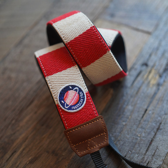 Freedom Yan 燕子相机带 红白配色刺绣减压情侣相机背带肩带单反