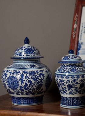 景德镇陶瓷工艺品青花瓷釉下插花花瓶家居玄关仿古陶瓷器中式摆件