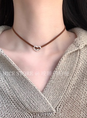 晚睡的桔梗「靠近」日韩极简咖绳爱心项链韩系小众ins锁骨链女