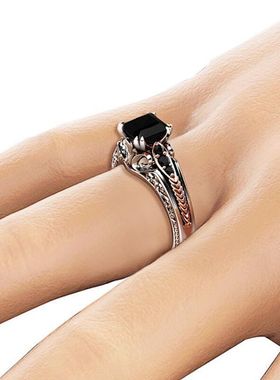 POLYSUTT时尚镀白金分色镶嵌黑色方钻公主戒指 欧美订婚指环女士