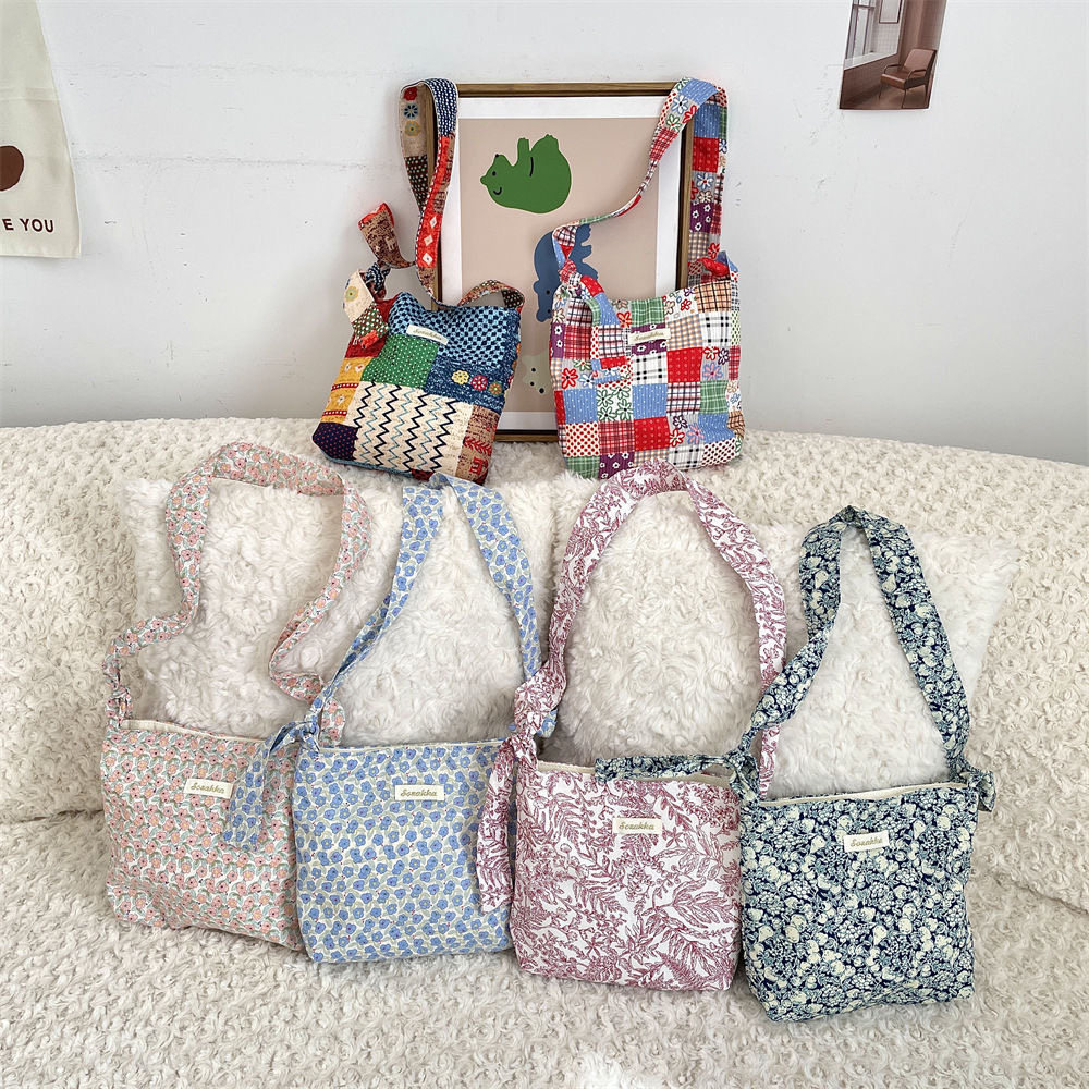 包包女2025新款碎花帆布包通勤便捷单肩斜挎包百搭日系可爱腋下包,淘宝优惠券,粉丝福利购,淘宝优惠卷