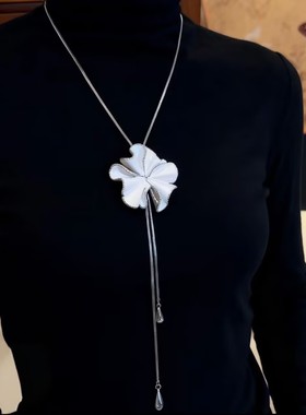 新款简约可抽拉褶皱花朵毛衣链