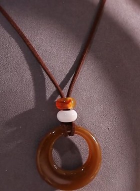 秋冬咖色圆圈编绳毛衣链