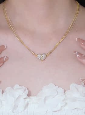 轻奢独特磁吸爱心项链女