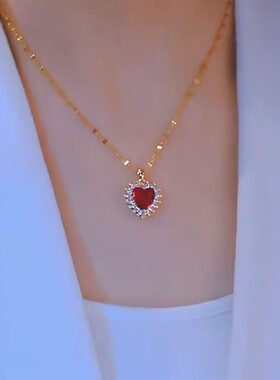 微镶红色锆石爱心项链
