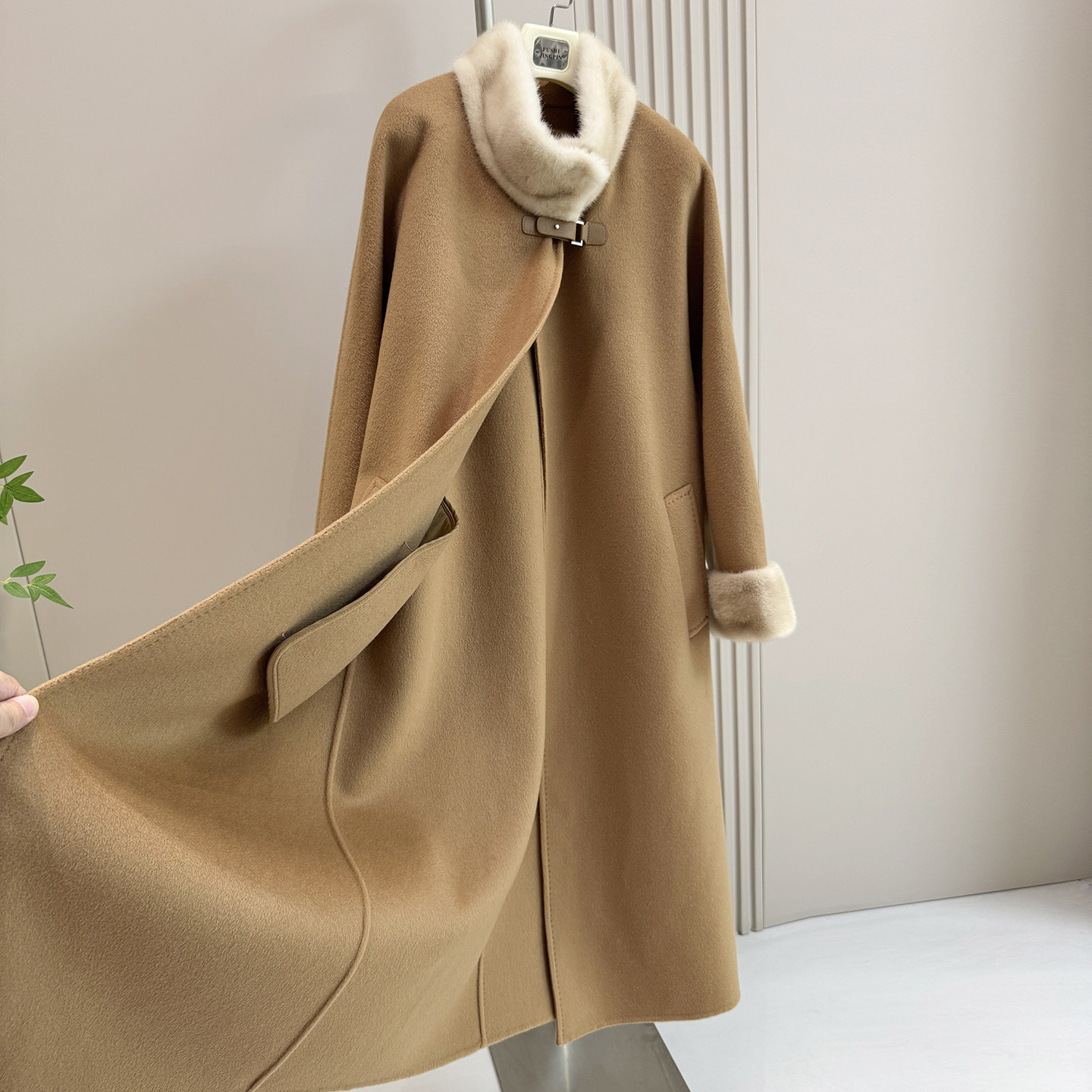 进口水貂毛领高端羊绒大衣女长款毛呢外套皮扣立领系腰带气质风衣,淘宝优惠券,粉丝福利购,淘宝优惠卷