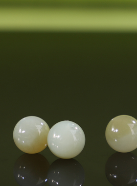 天然新疆和田玉糖玉且末蓝聚宝盆