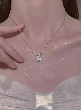 D色VVS1一克拉莫桑石纯银项链