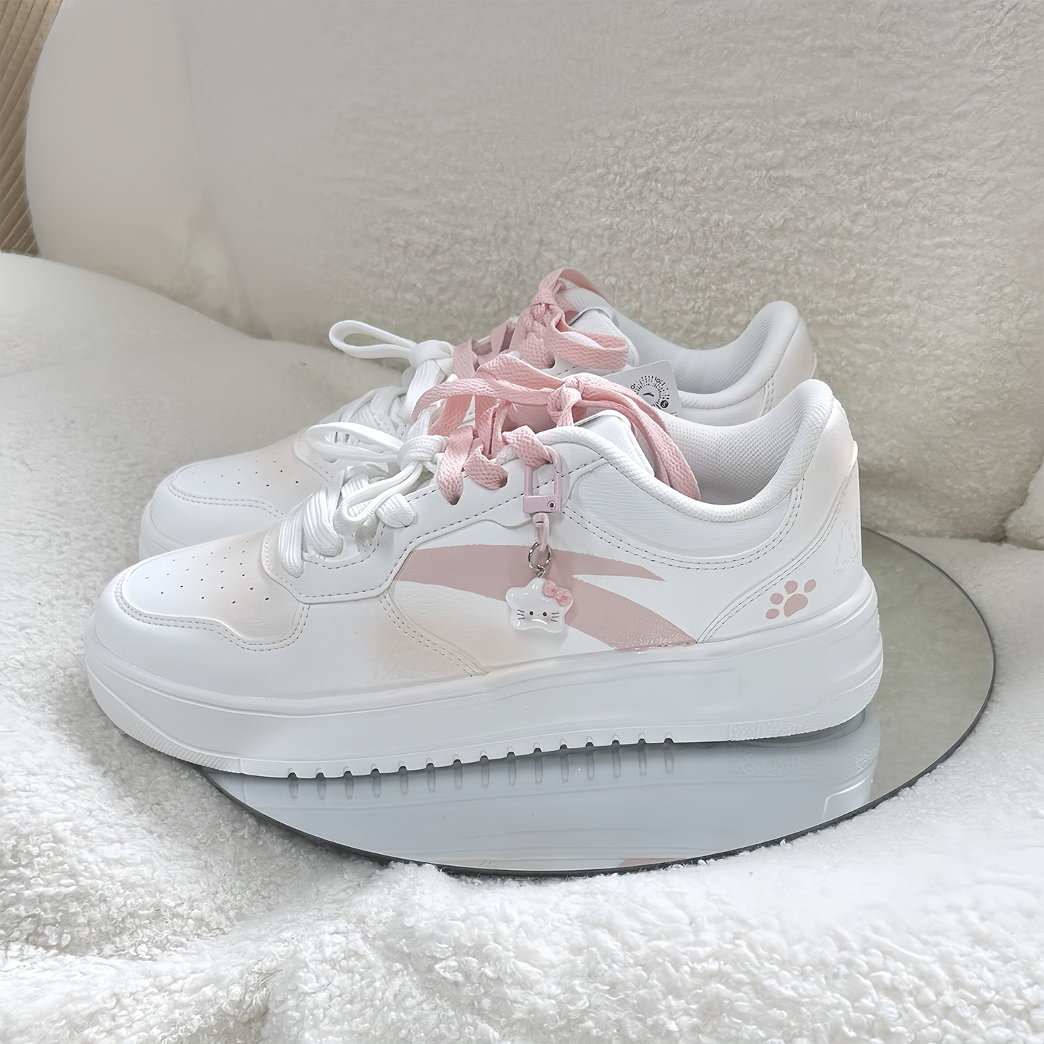 【定制球鞋】Anta安踏轻松可爱腮红猫爪耐磨低帮板鞋女款白粉色,淘宝优惠券,粉丝福利购,淘宝优惠卷