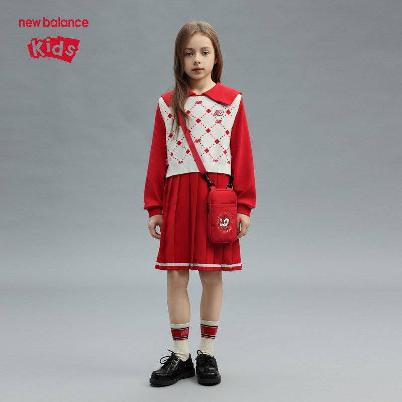New Balance nb男女儿童新年款红色休闲时尚轻便斜挎包ND8PF11053,淘宝优惠券,粉丝福利购,淘宝优惠卷