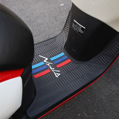 新大洲NS125LA 踏板摩托车SDH125T-39脚垫橡胶脚踏垫改装配件 - 图1