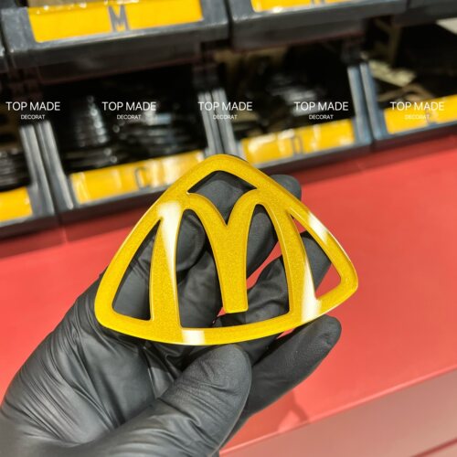 高级感麦巴赫m标车贴麦当劳m标立体反光亚克力汽车三角窗玻璃车贴 - 图1