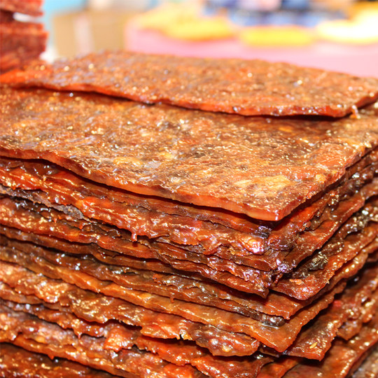 Поросенок находит мясо, свежезажаренную говядину, сушеную фирменную продукцию Сямэнь