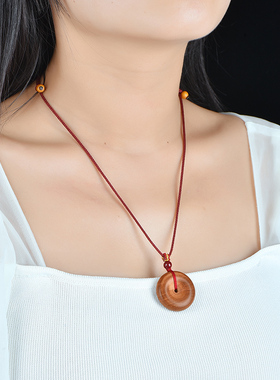 红绡天然桃木平安扣吊坠