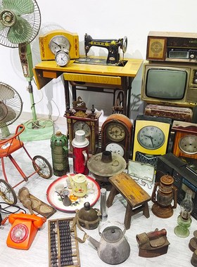 70 80年代怀旧老物件摆件八十年D代装饰摆设农村老式煤油灯收音机