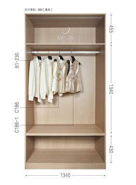 MOON慕空间新中式样板房衣帽间女士衣柜衣服马甲裙子外套摆件道具