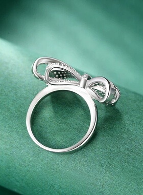 银镀金进口D色莫桑石蝴蝶结戒指