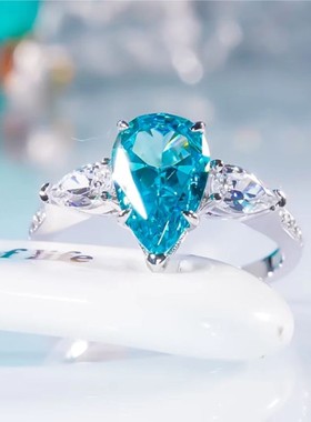 蓝宝石戒指轻奢简约高雅