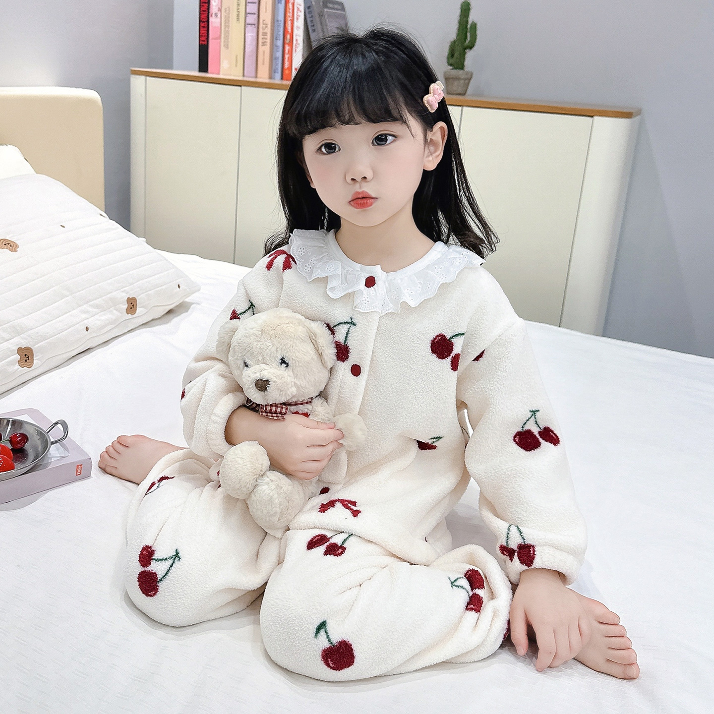 儿童法兰绒睡衣秋冬加厚款女童宝宝珊瑚绒家居服女孩公主可爱套装 - 图0