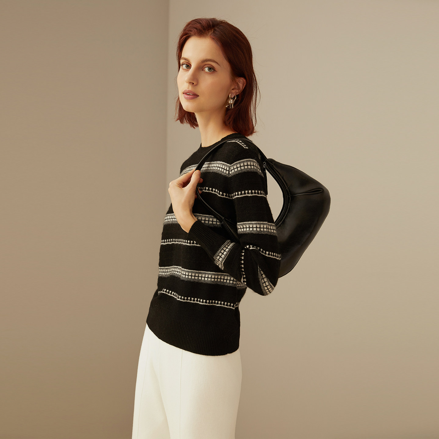 鹿王100%纯山羊绒衫女士圆领针织套头毛衣简约百搭保暖秋冬新款,淘宝优惠券,粉丝福利购,淘宝优惠卷