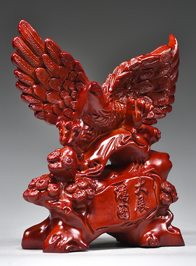 红色木雕刻老鹰摆件大展宏图