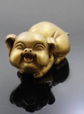 生肖小福猪黄铜金猪摆件家居实心黄铜福猪手把件可爱摆件运财茶宠