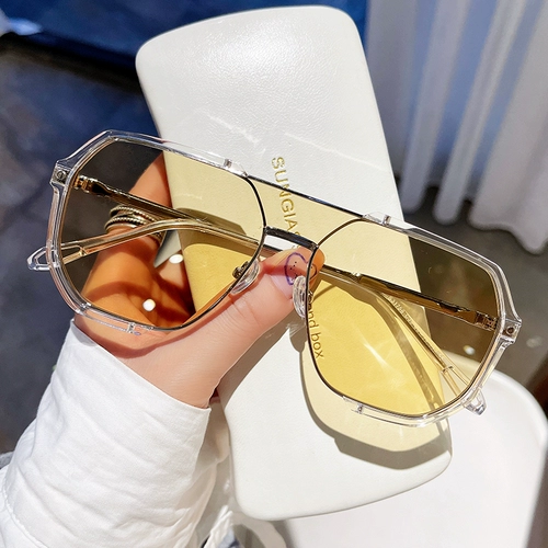 Светло -чувствительные цветовые очки.