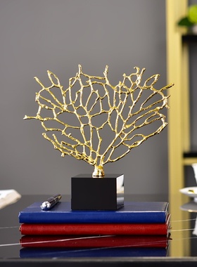北欧轻奢金属家居装饰工艺品金色珊瑚客厅摆件样板间玄关柜摆设