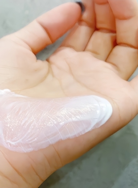 Hourglass柔纱矿物质妆前乳