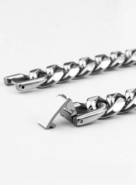 钛钢锁骨链男永不褪色古巴链