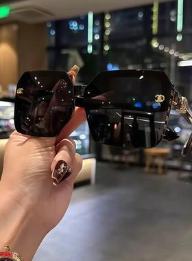 墨镜女款防紫外线高级感大脸显瘦眼镜户外开车偏光太阳镜显脸小