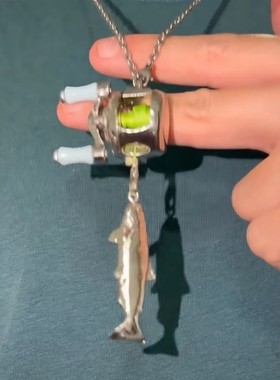 渔线轮项链2026马年新款搞怪迷你钓鱼首饰个性创意线轮装饰品项链