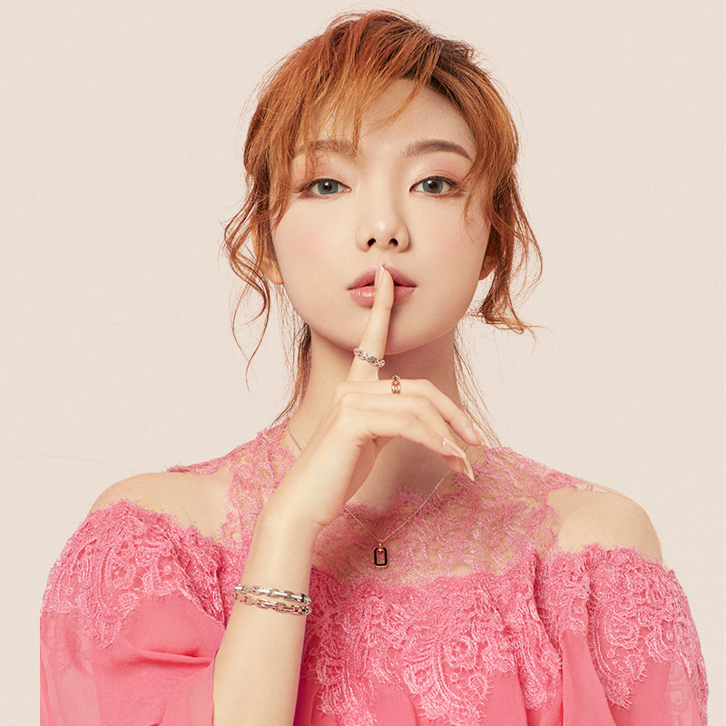 love系列only吊坠钻石精致锁骨链 克拉恋人珠宝项链