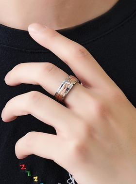 舒妃娅男士钨金宽版镶钻戒指