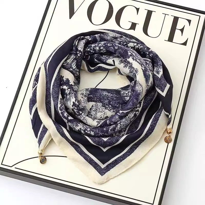 2025新款高级感三角巾时尚磁吸扣小方巾秋冬保暖围脖围巾女丝巾女,淘宝优惠券,粉丝福利购,淘宝优惠卷