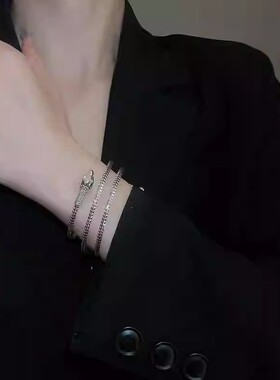 2026设计感蛇形缠绕金属手镯欧美高级感气质手环新款时尚大气臂环